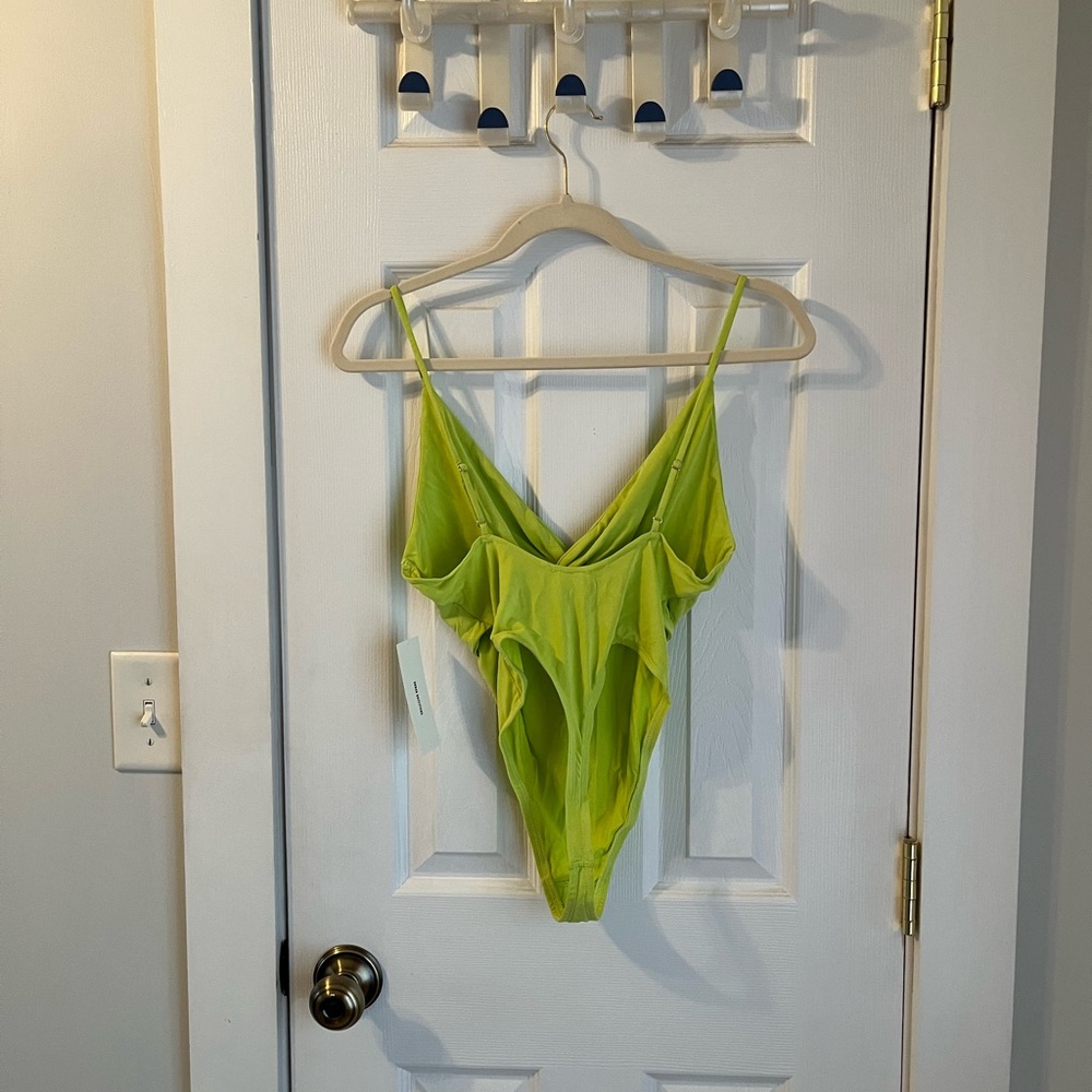 NWT Urban Outfitters Bodysuit - Picture 3 of 3